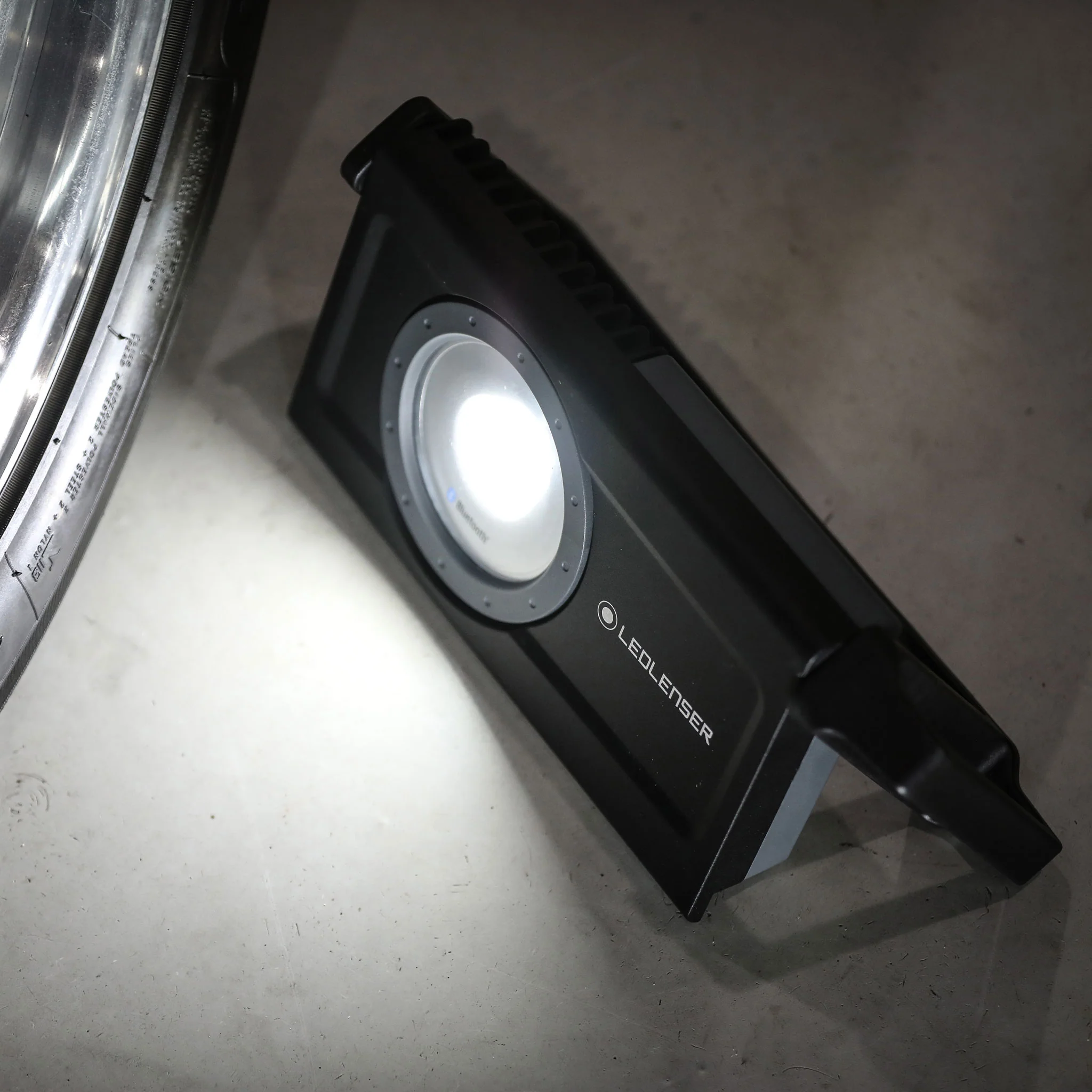 iF8R Spotlight - Image 2
