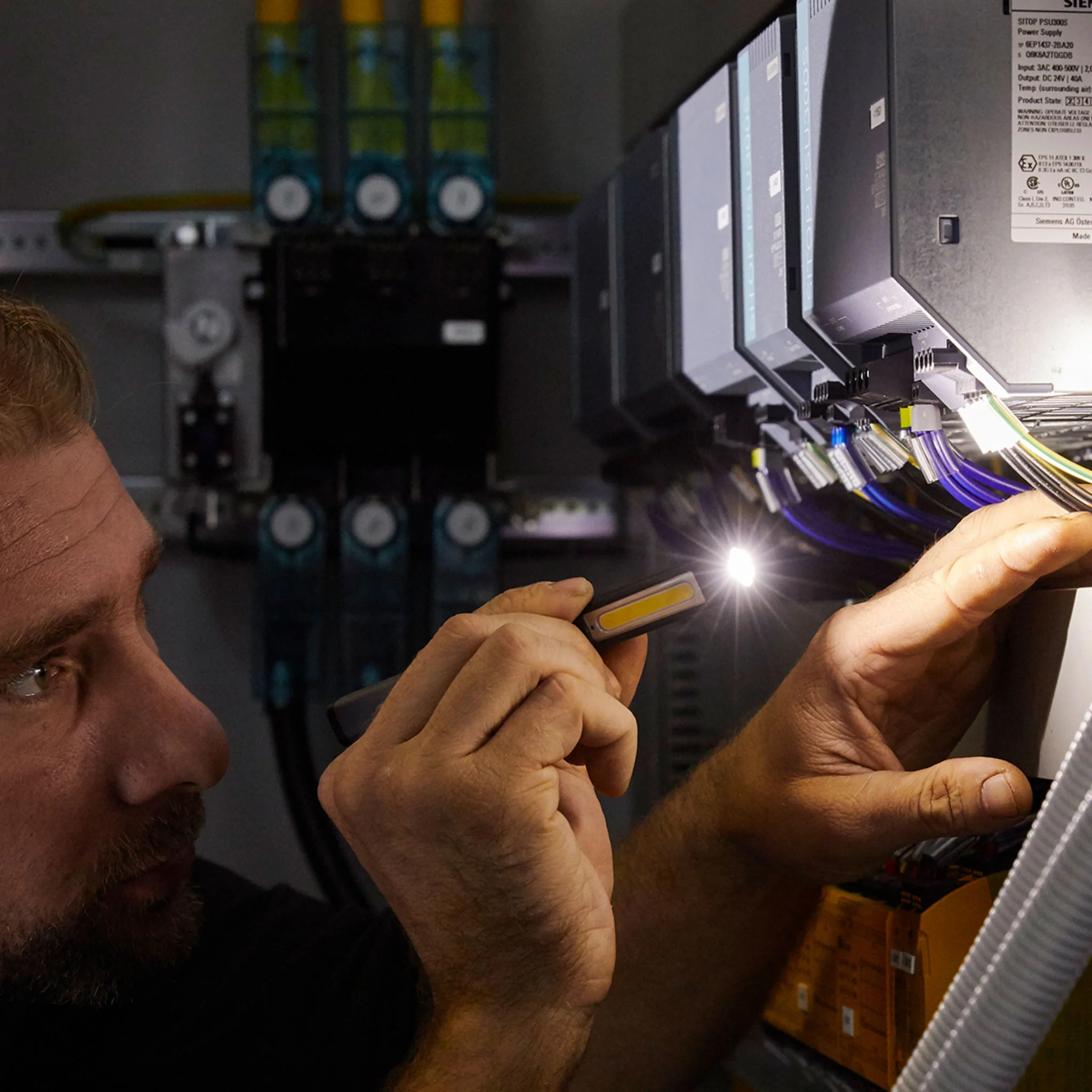 iW2R Work Light - Image 6