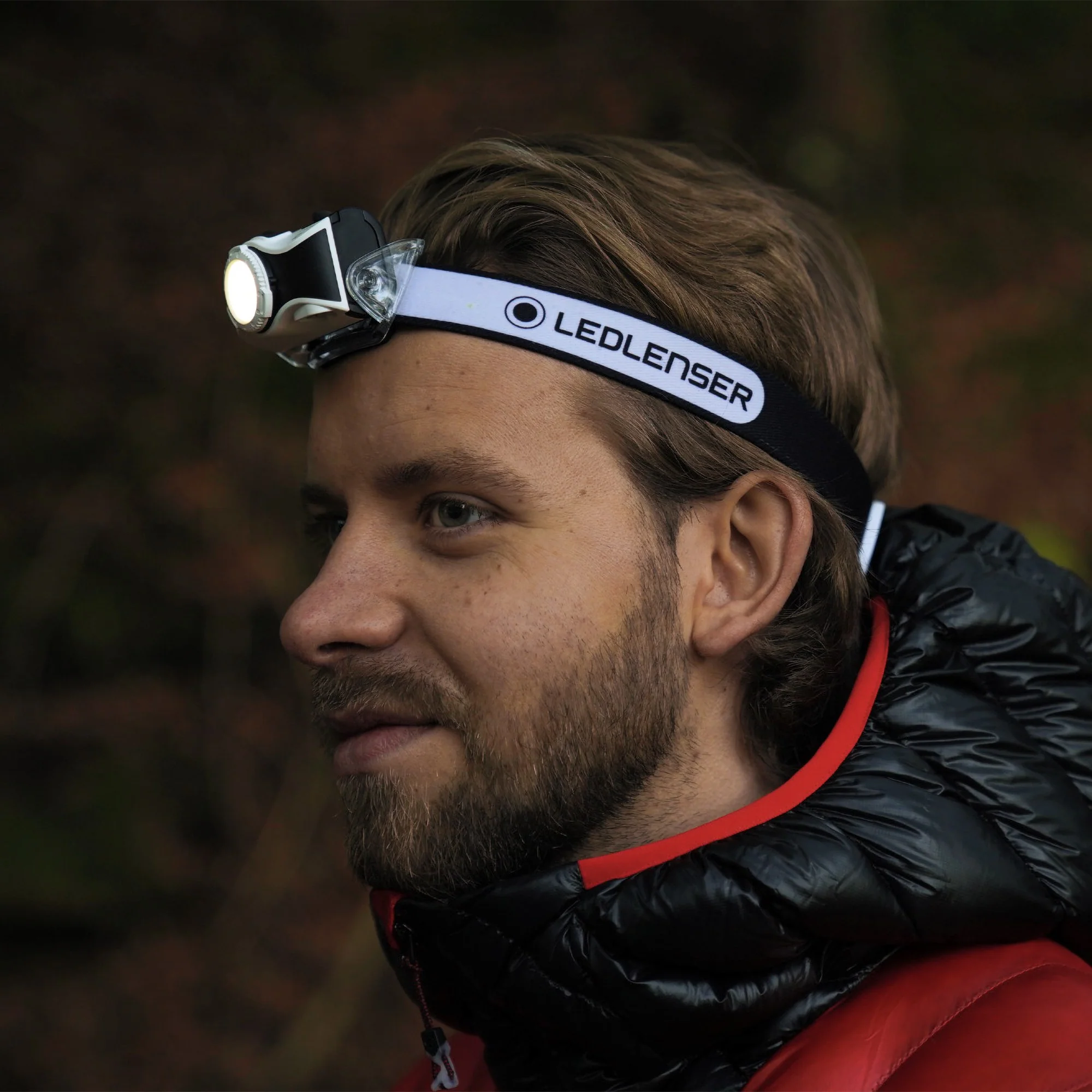 MH7 Green Rechargeable Headlamp - Image 4