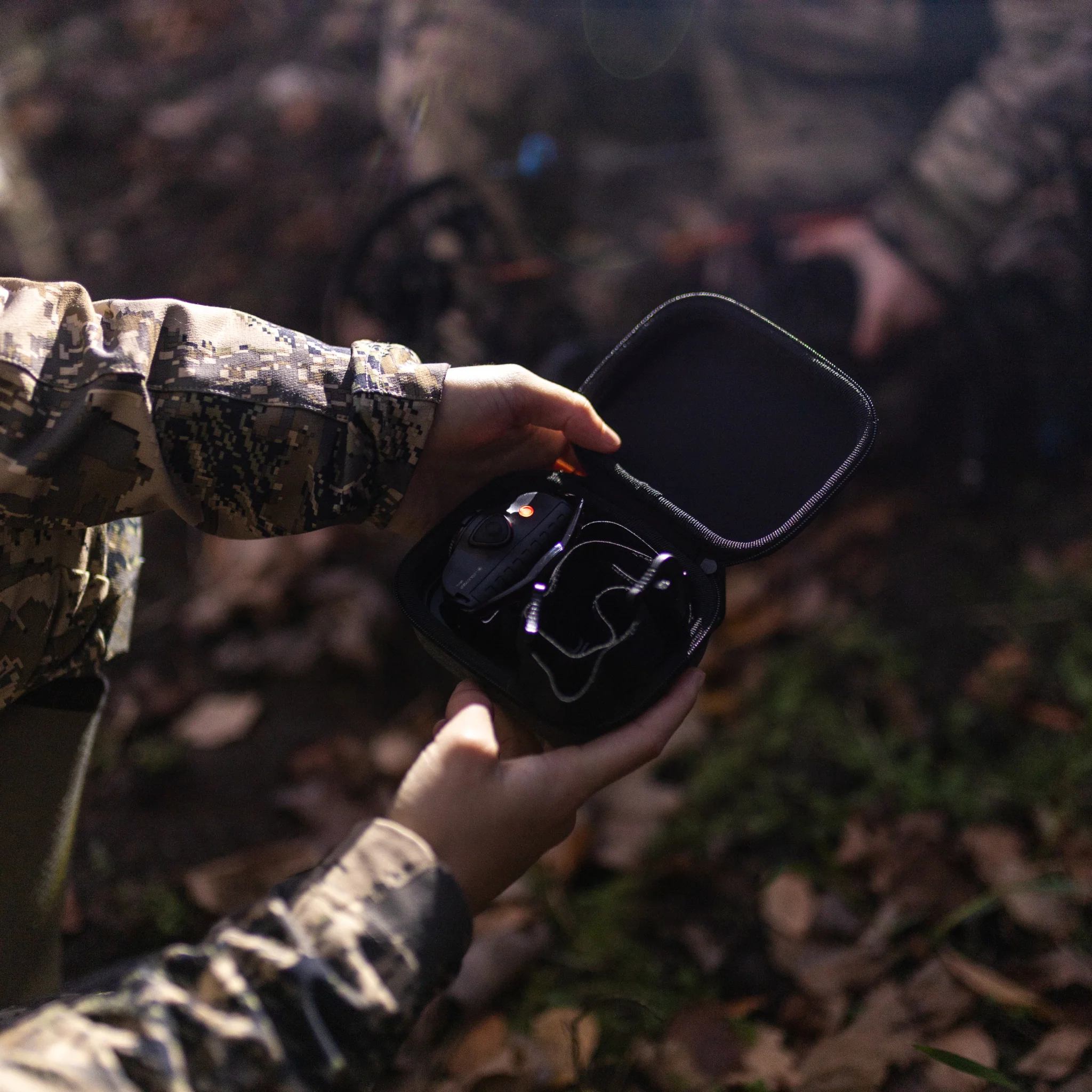 MH8 Powercase Combo | Headlamp & Charging Case - Image 3