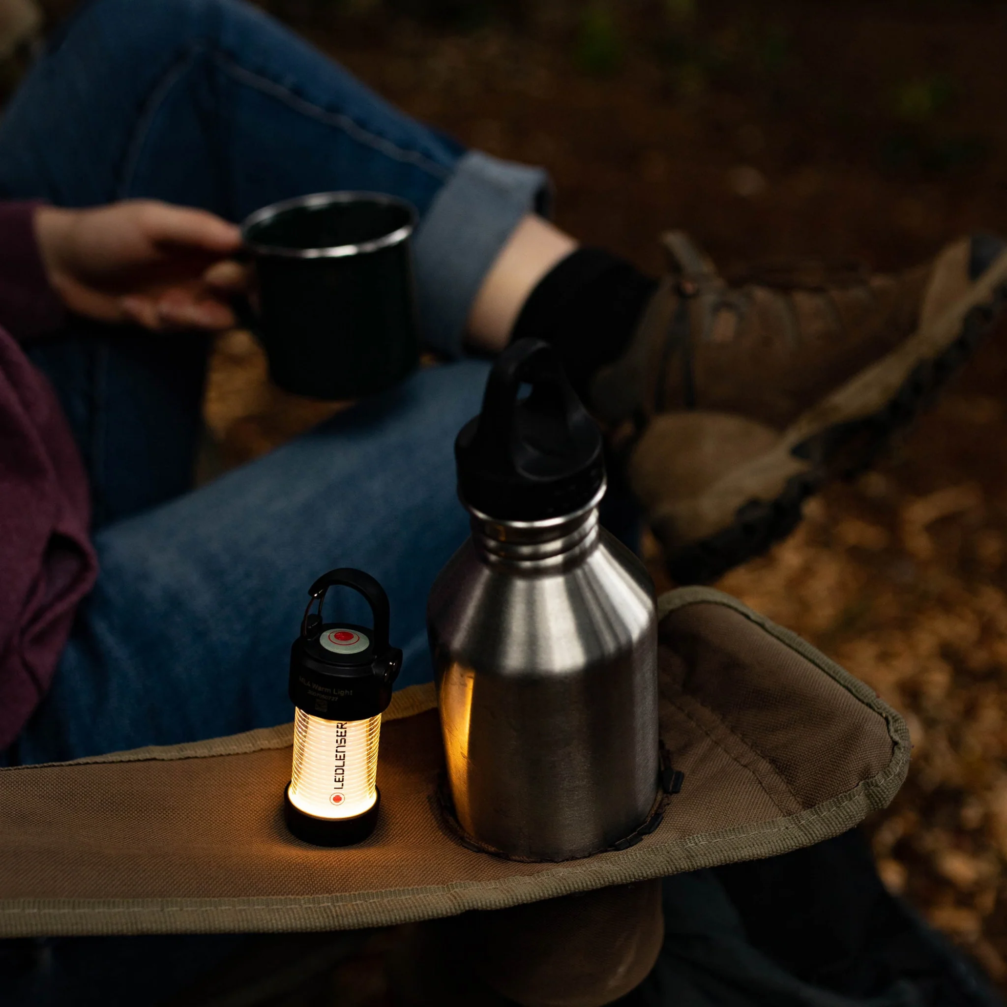 ML4 Warm Light Lantern - Image 4